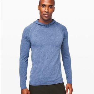 lululemon men’s blue metal vent tech hoodie 2.0